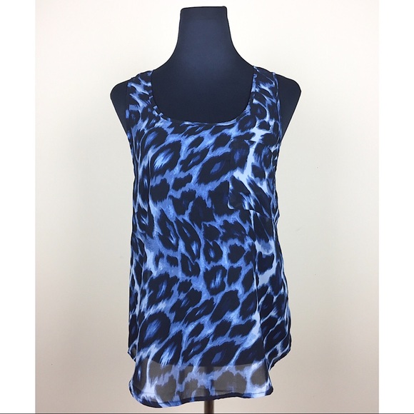 Olivaceous Top Blouse Sleeveless Animal Print - Picture 2 of 8